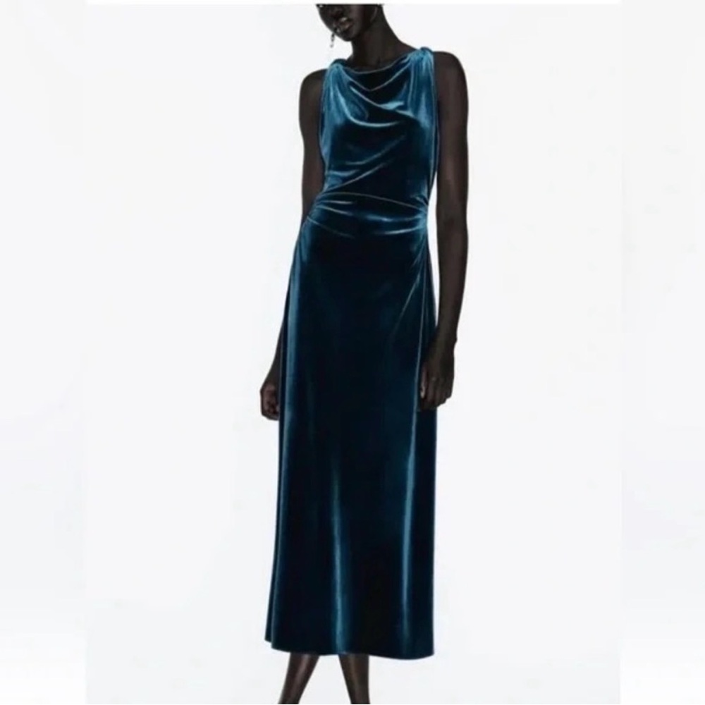 Zara Midnight Blue Velvet Midi Dress